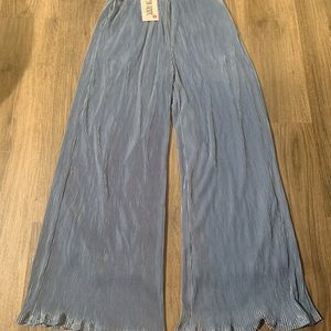 Wide Leg Pleated Pants